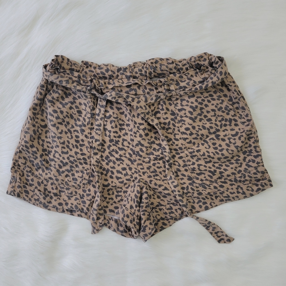 Aerie Leopard Print Paperbag Shorts Medium